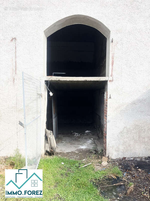 Appartement à VEAUCHE