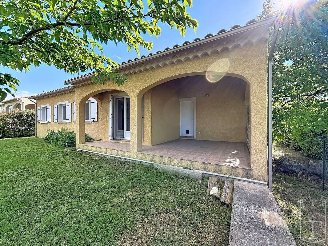 Maison à BARJAC