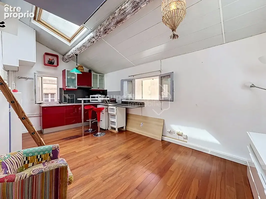 Cannes forville, studio mezzanine au dernier étage - photo 4