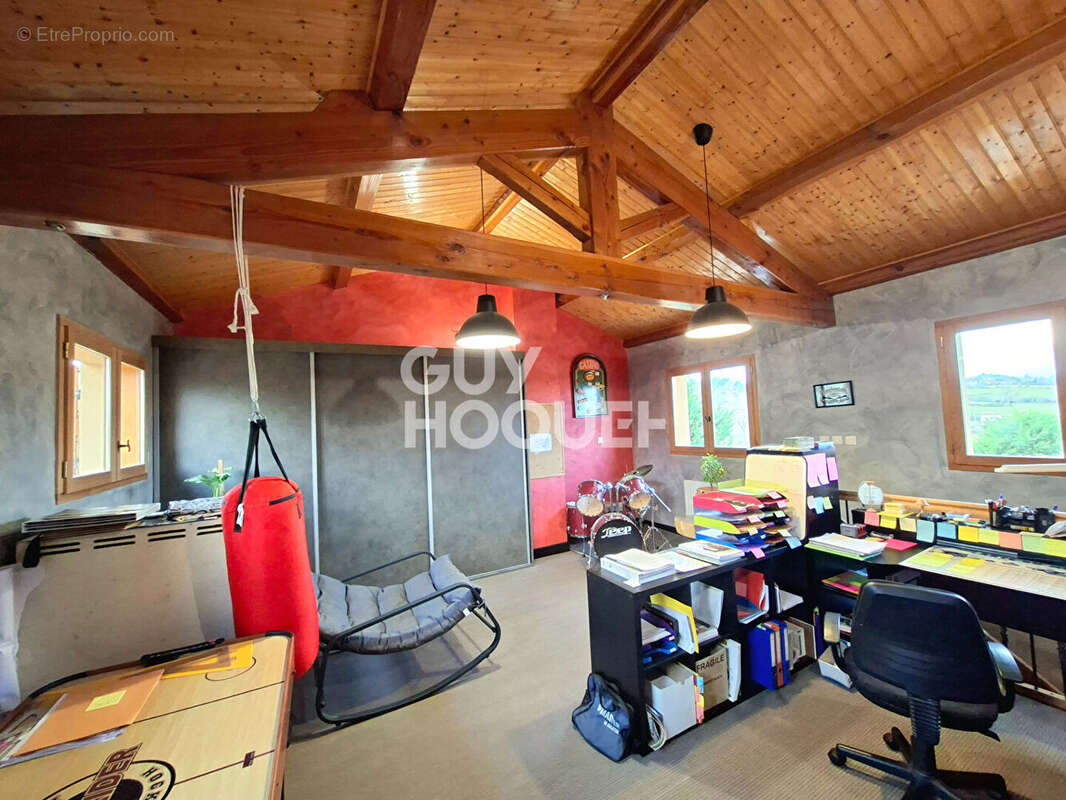 Maison à BOISSET-SAINT-PRIEST