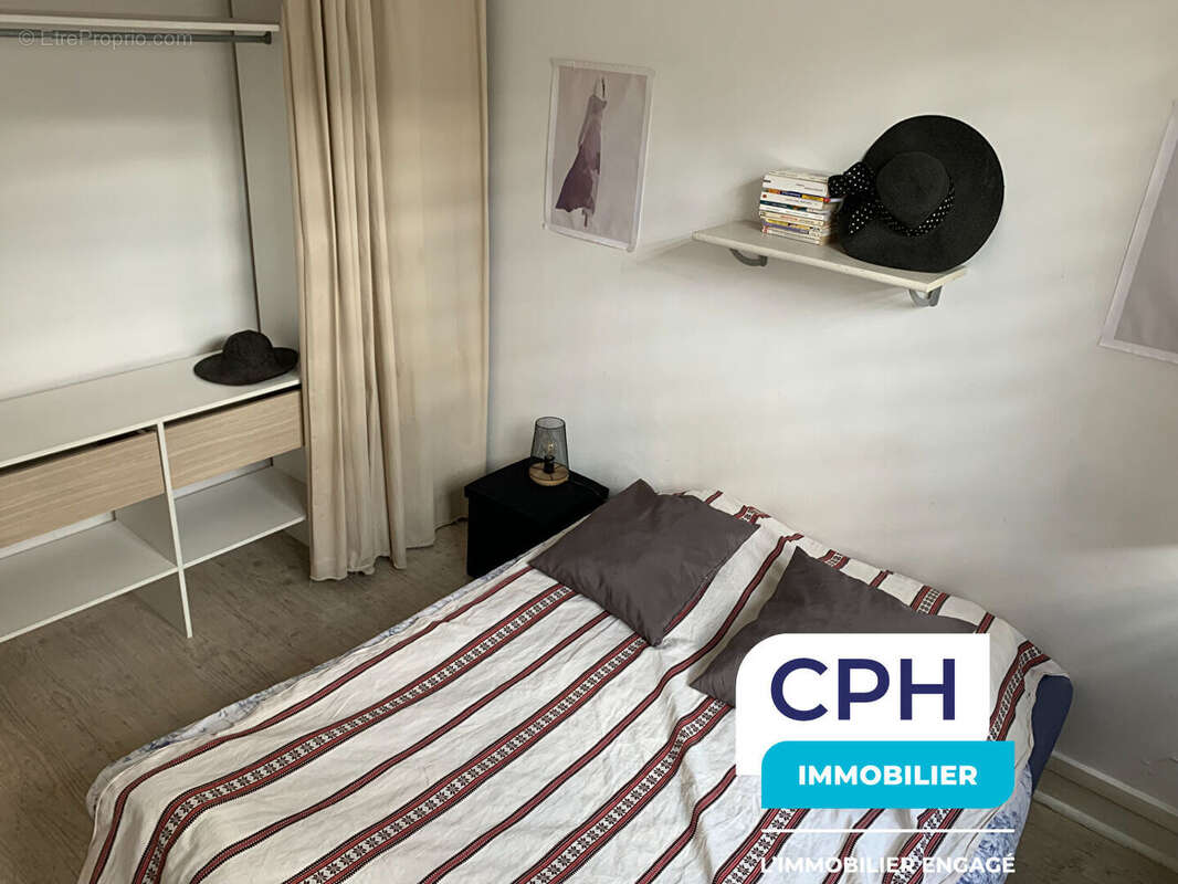 Appartement à COURBEVOIE