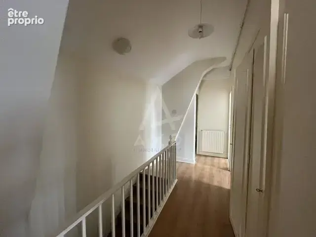 Appartement 100m² centre historique - photo 2