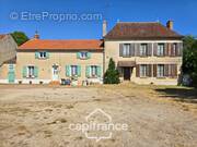 Maison à PERROY