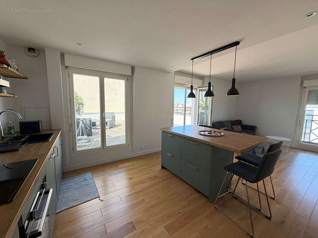 Appartement à HOUILLES