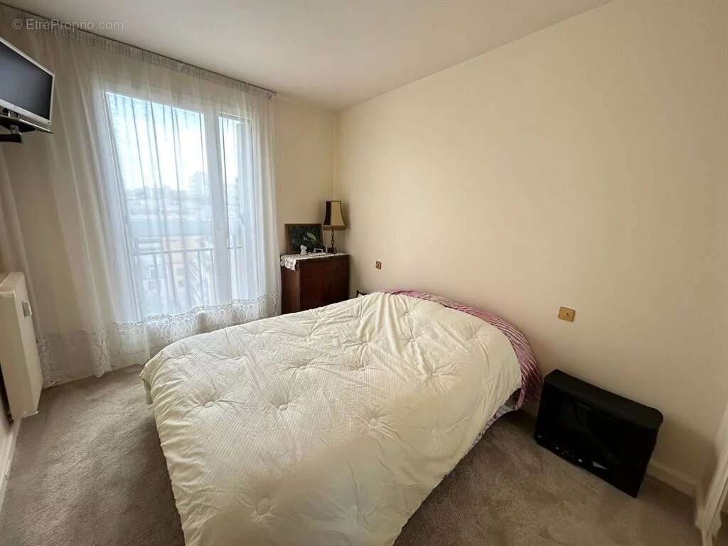Appartement à PARIS-19E