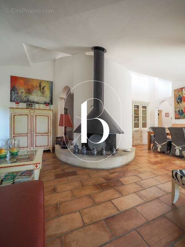 Maison 180 m² à Uzes  - photo 10