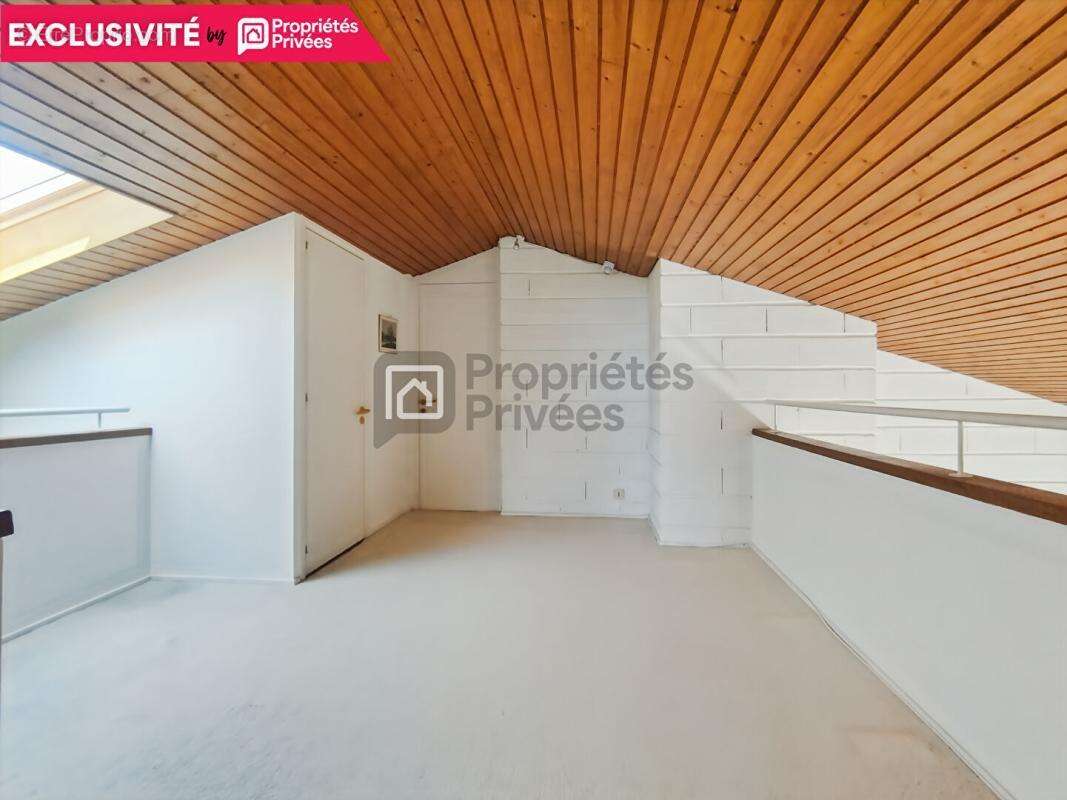 Maison Goyrans 160 m2 - 6 pièces - 3 Chambres - parcelle de 1854 m² - photo 12