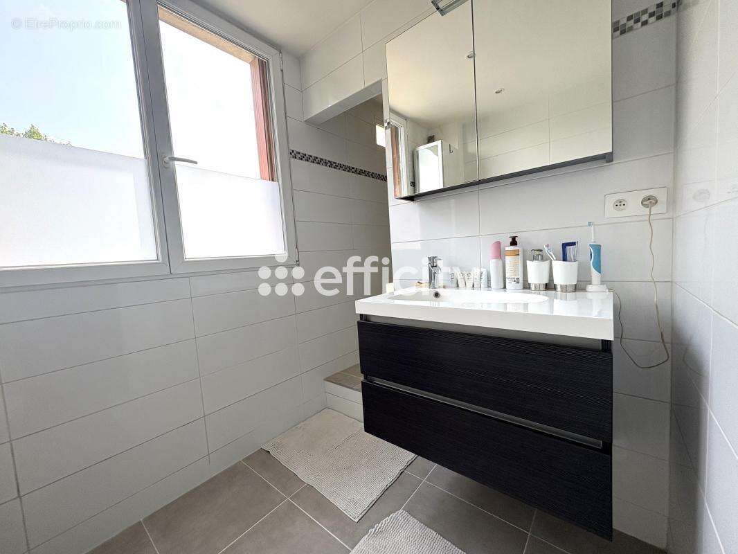 Appartement à DEUIL-LA-BARRE