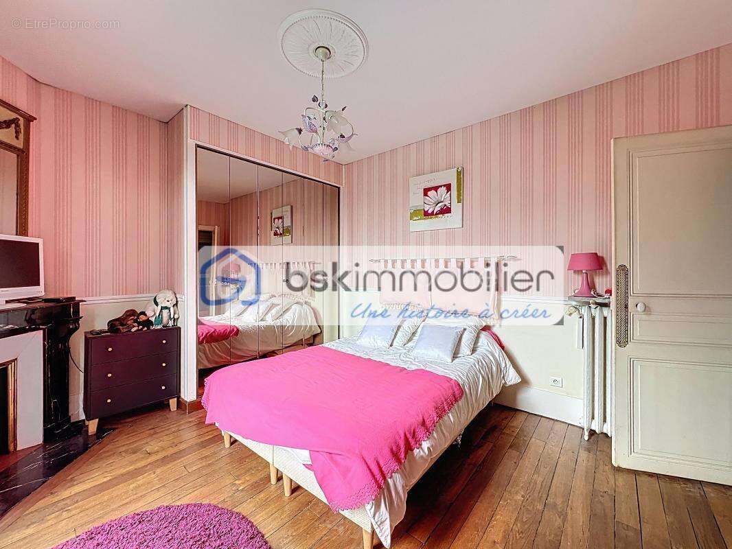 Maison à LES PAVILLONS-SOUS-BOIS