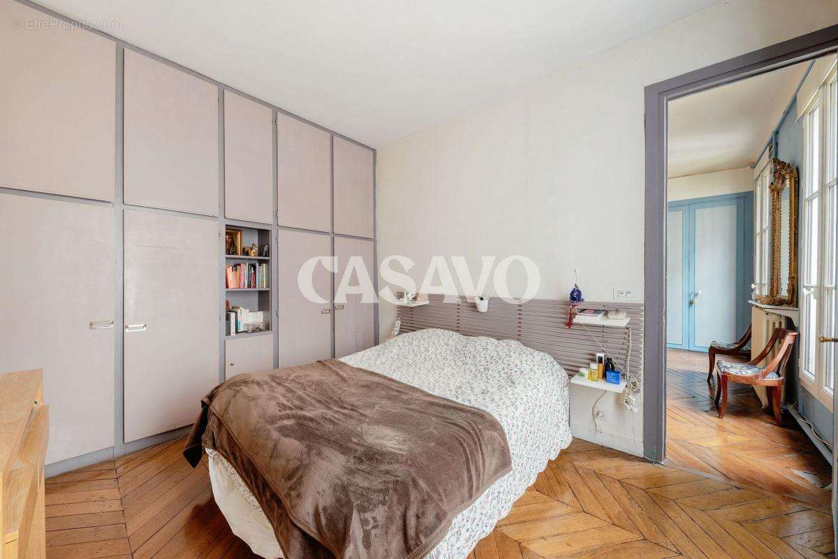 Appartement à PARIS-10E