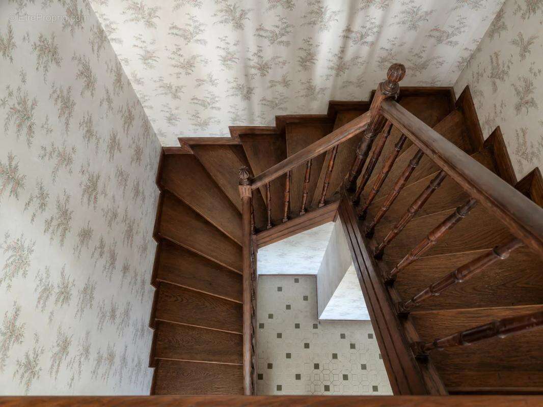 Maison de 7 pièces de 160 m² à Serres-Sainte-Marie - photo 11