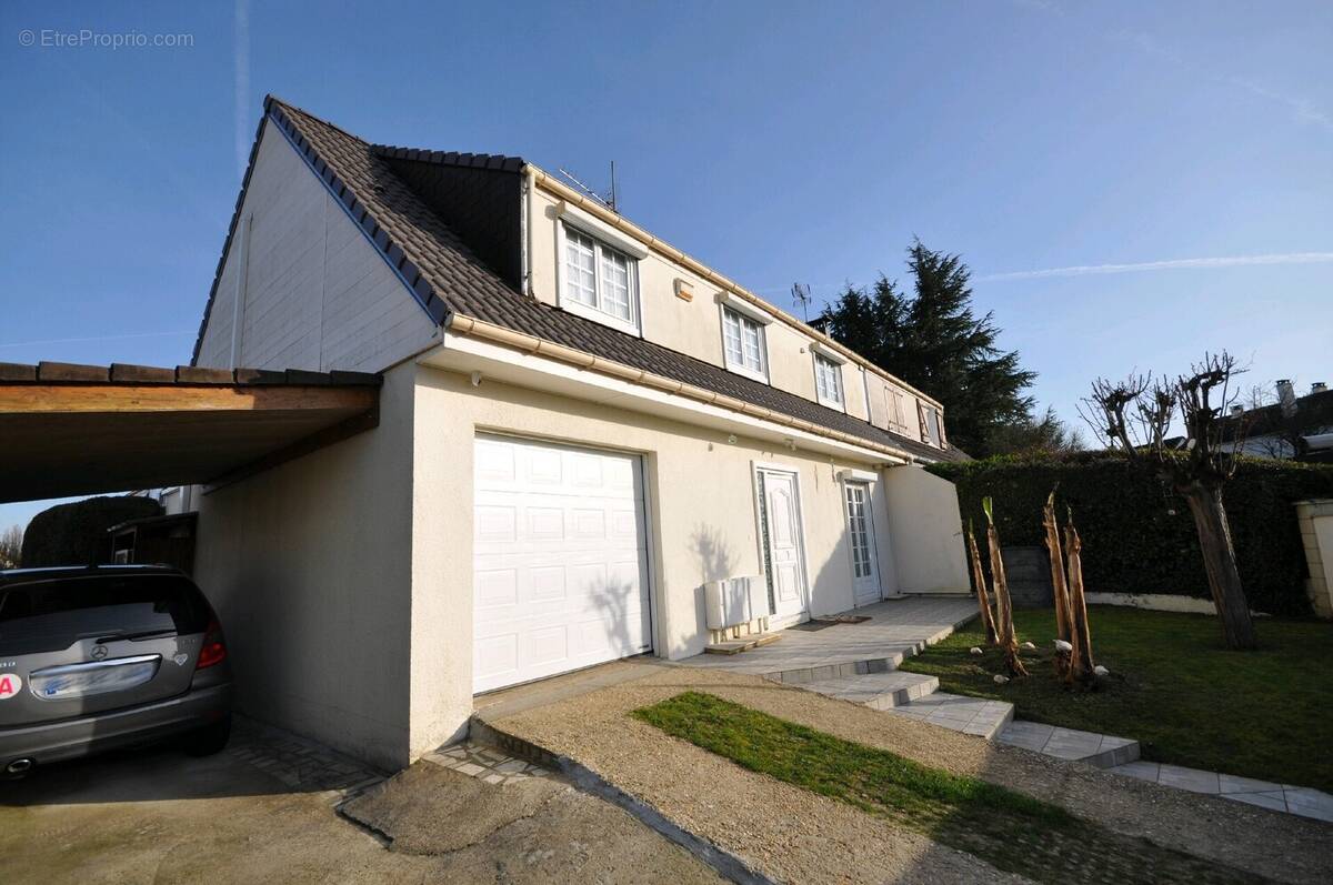 Maison à BOISSY-SOUS-SAINT-YON