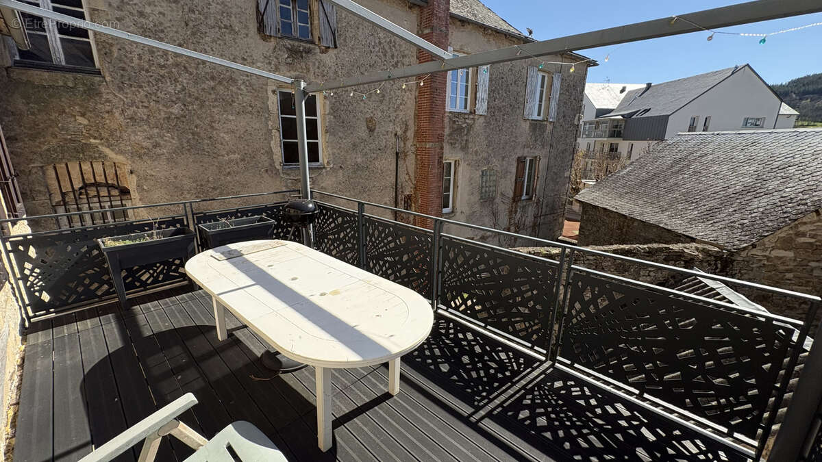 Appartement à SEVERAC-L'EGLISE