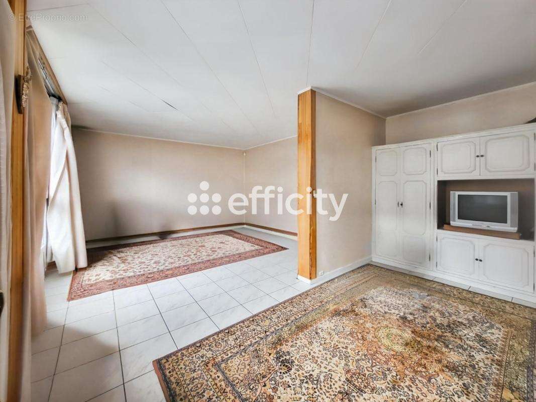 Appartement à SARCELLES