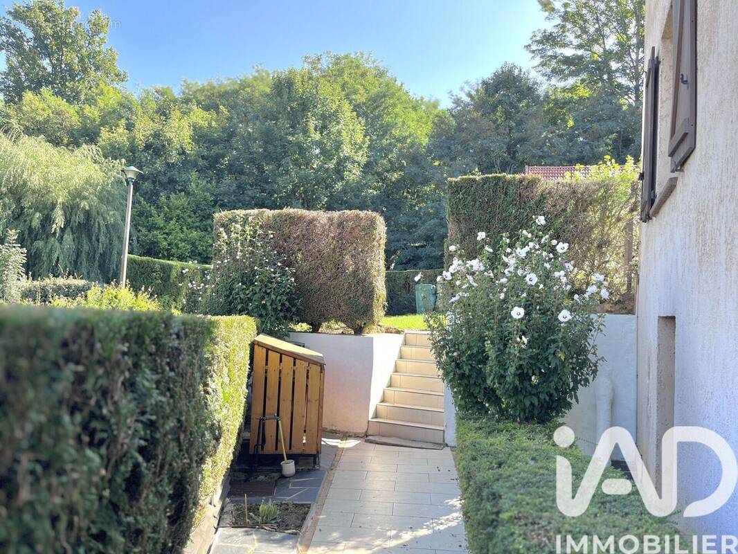 Photo 1 - Maison à VILLEBON-SUR-YVETTE