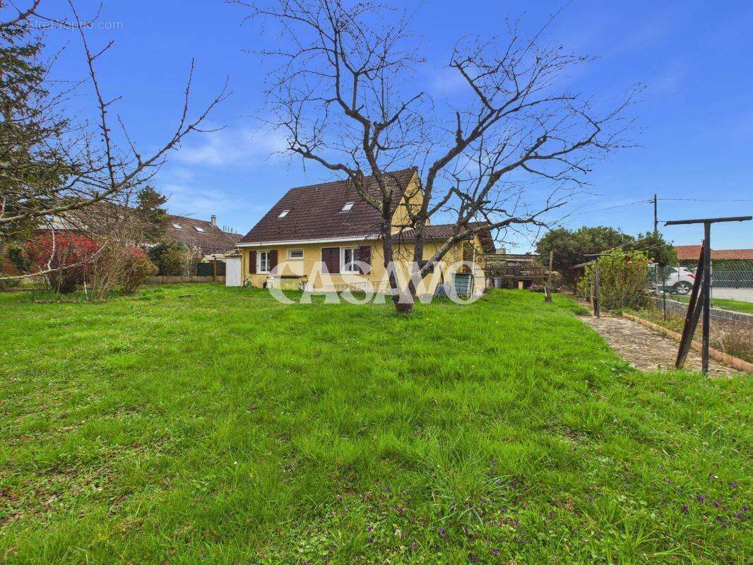 Maison à REVENTIN-VAUGRIS