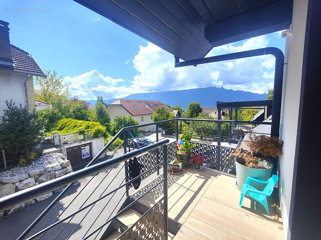 Appartement à MOUXY