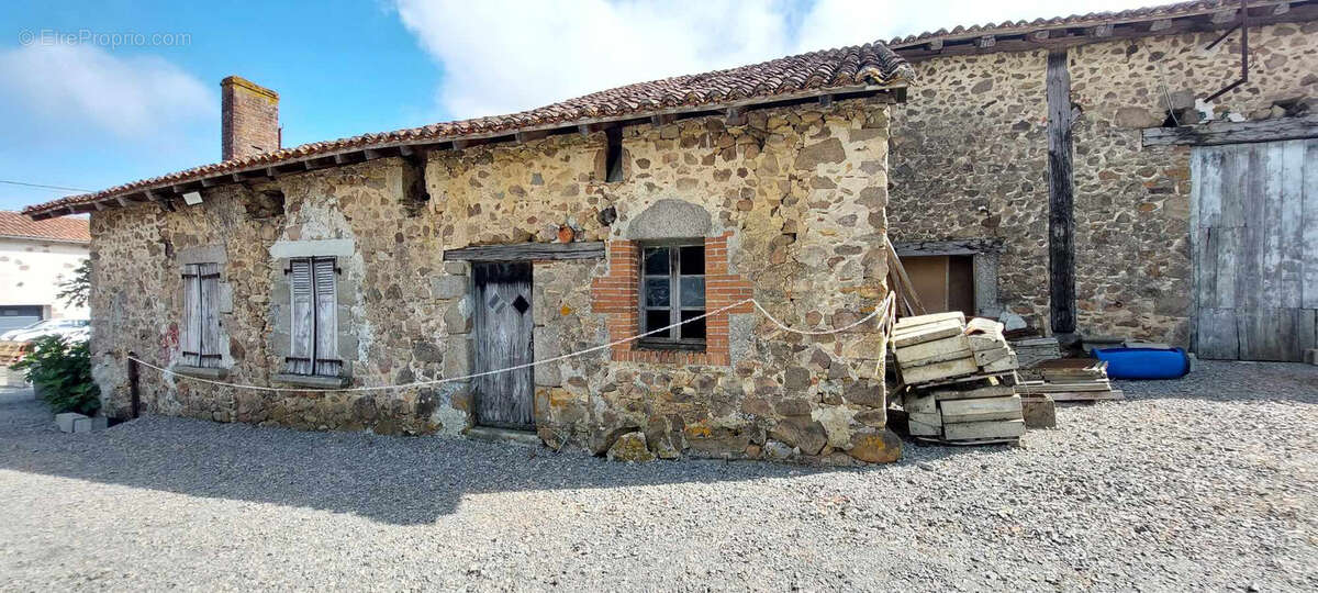 Maison à ESSE