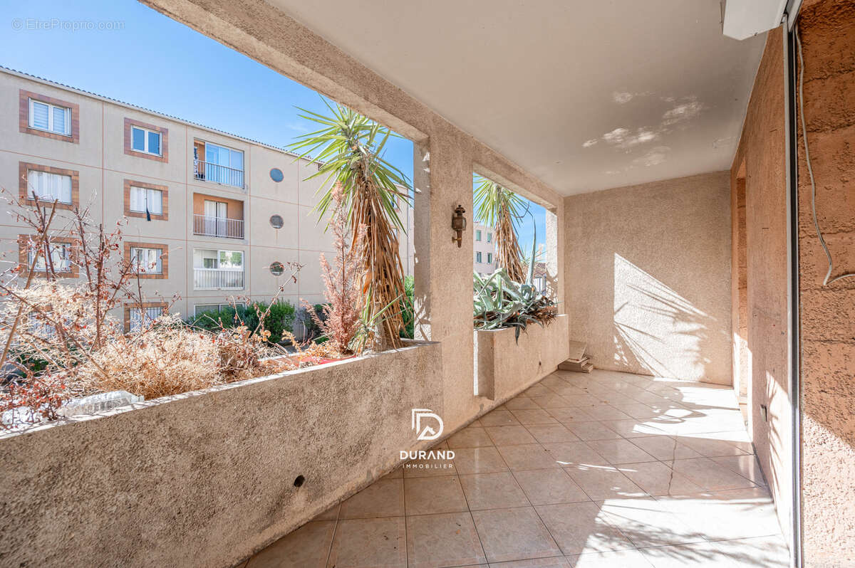 Appartement à MARSEILLE-8E