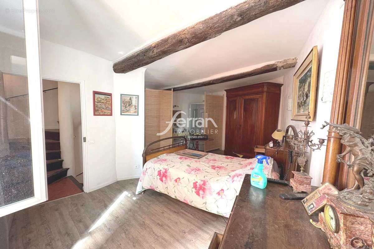 Maison 80 m² à Callas  - photo 6
