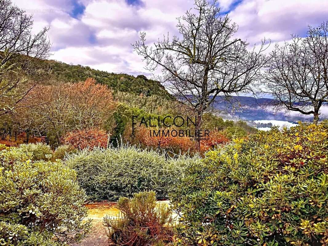 Maison à ESPARRON-DE-VERDON