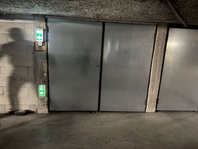 Commerce à VILLENEUVE-LOUBET