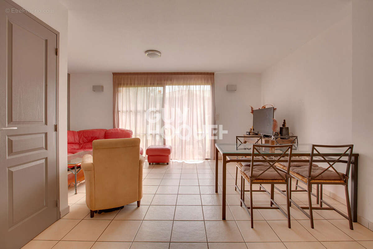 Appartement à MESSANGES