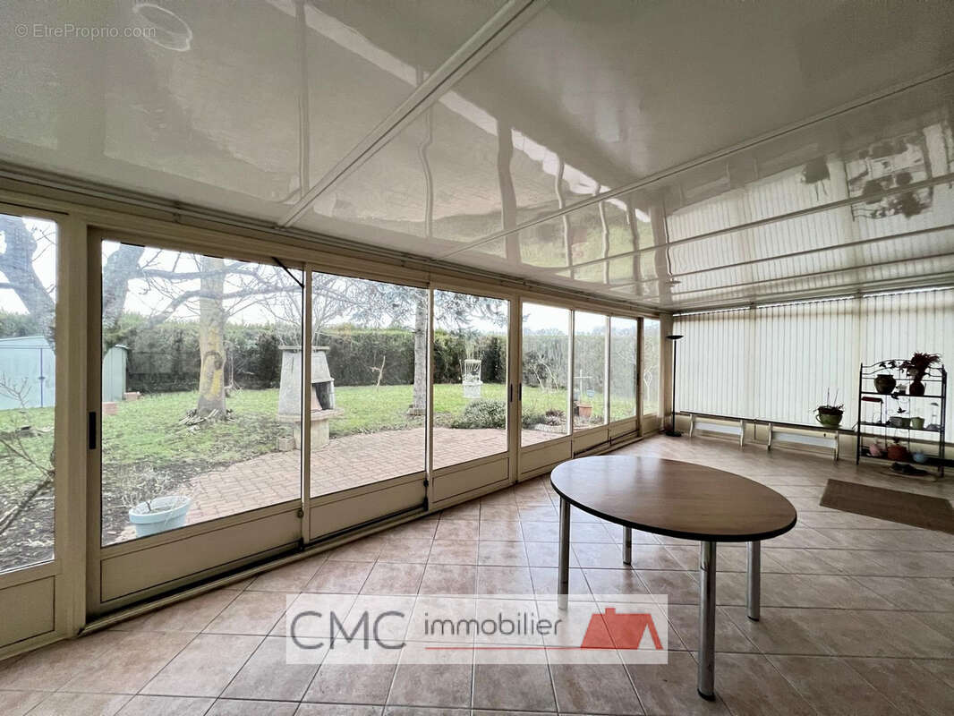 Maison 143 m² à Luisant  - photo 6