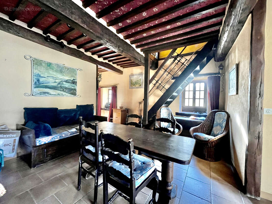 Maison à BAGNOLS-SUR-CEZE