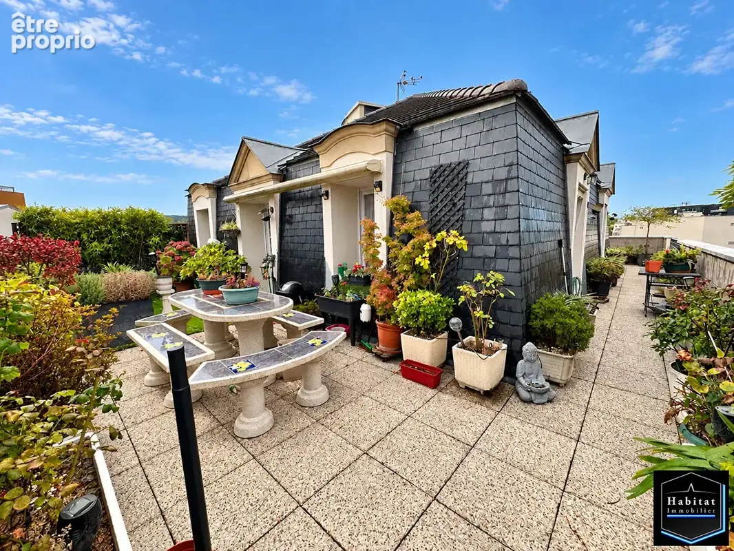 Photo Appartement à Livry-Gargan au prix de 275 000€
