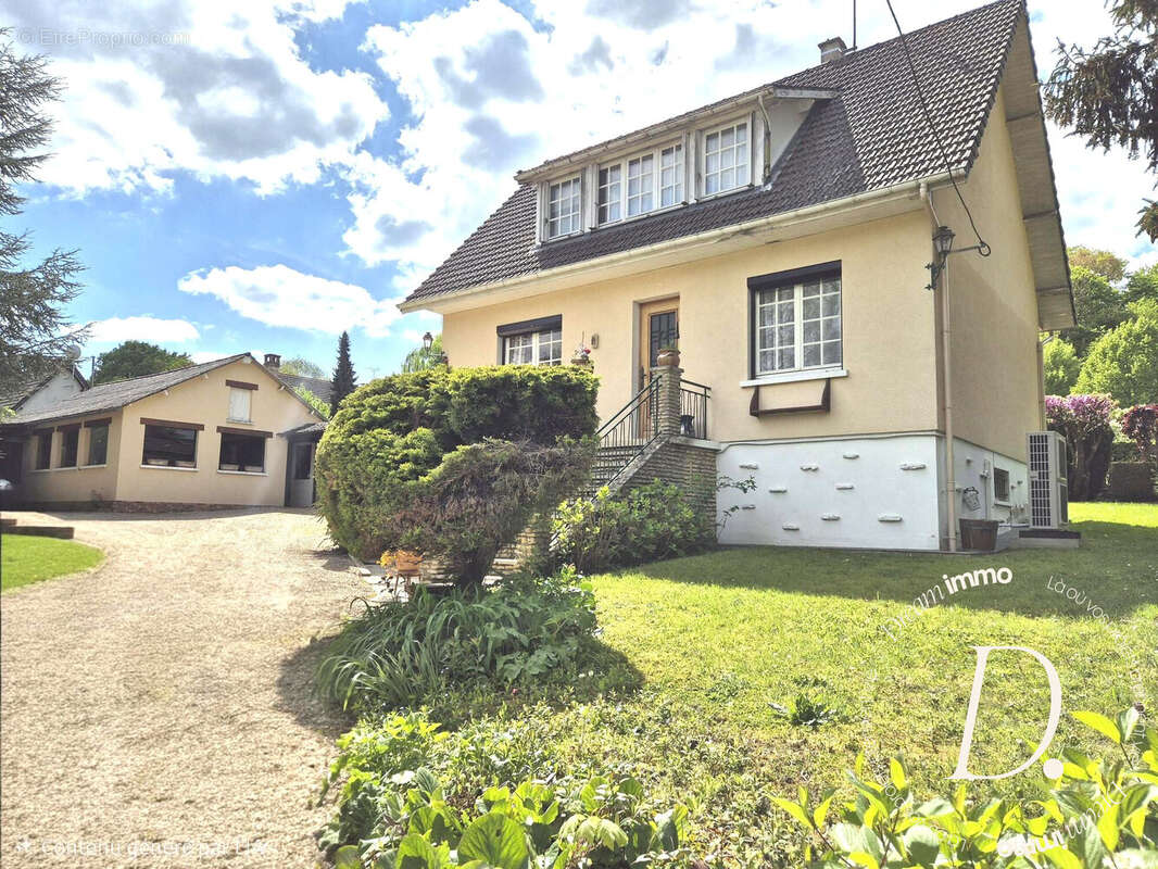 Maison 128 m² à Blaru  - photo 4
