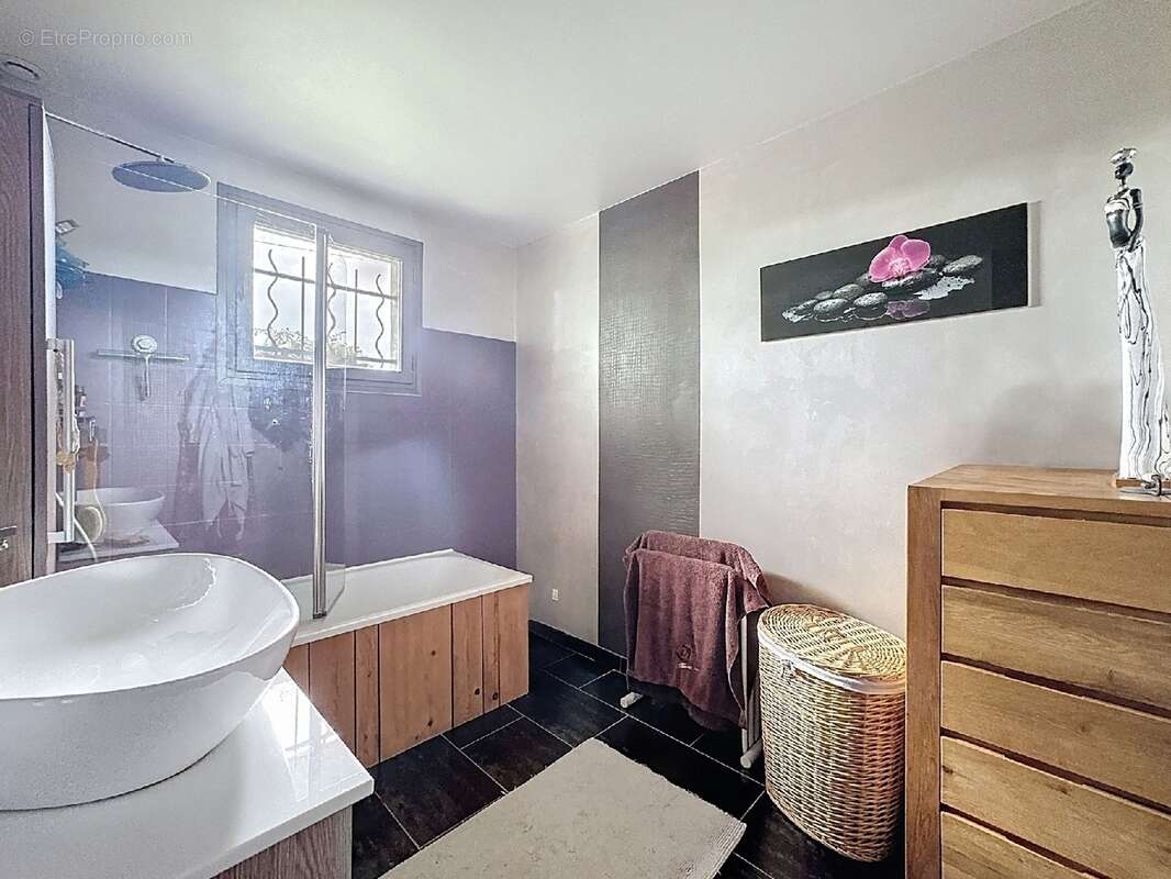 Maison à MILLY-LA-FORET