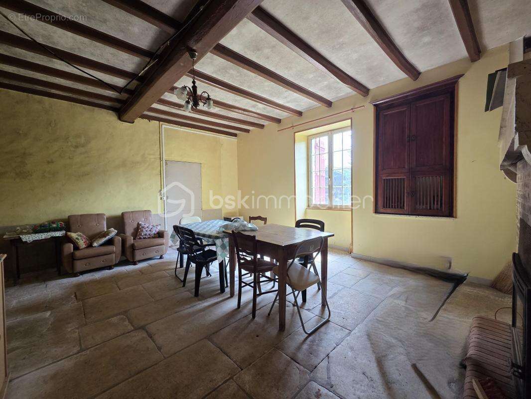 Maison à LIMALONGES