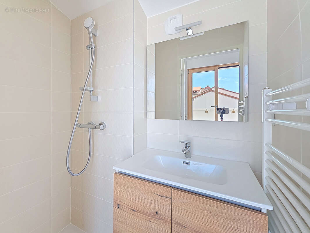 Appartement à LYON-9E