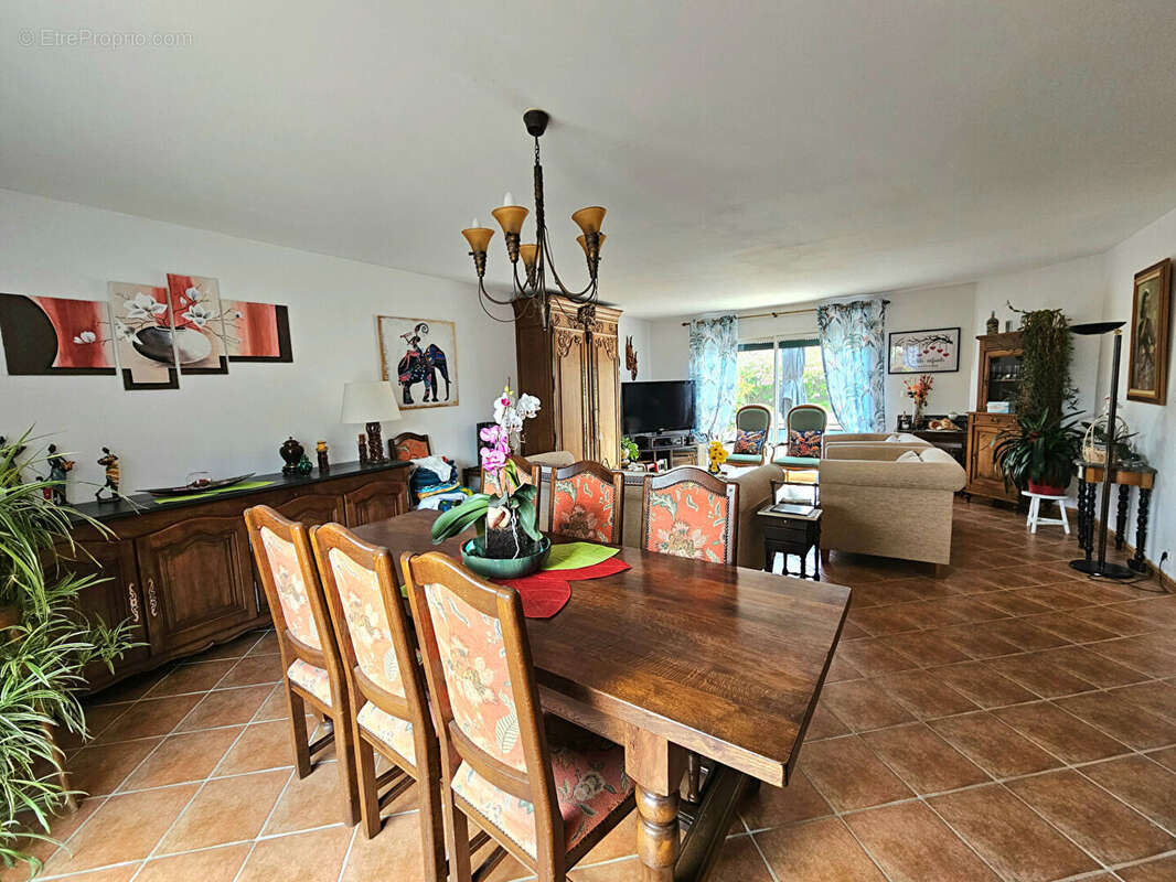 Maison Barbaira 5 pièce(s) 148 m2 jardin piscine - photo 4