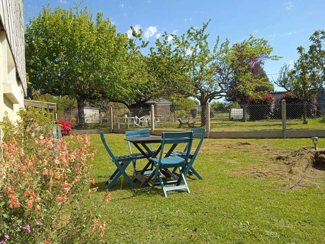 Maison à ARNAC-POMPADOUR
