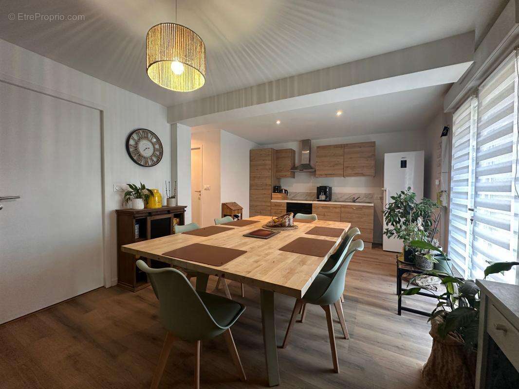 Appartement À Vendre - photo 5