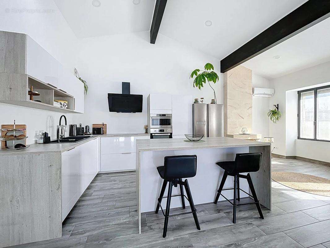 Maison à BLANQUEFORT