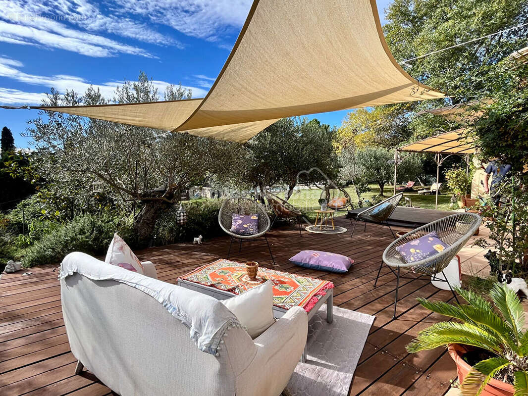 Maison à ROCHEFORT-DU-GARD