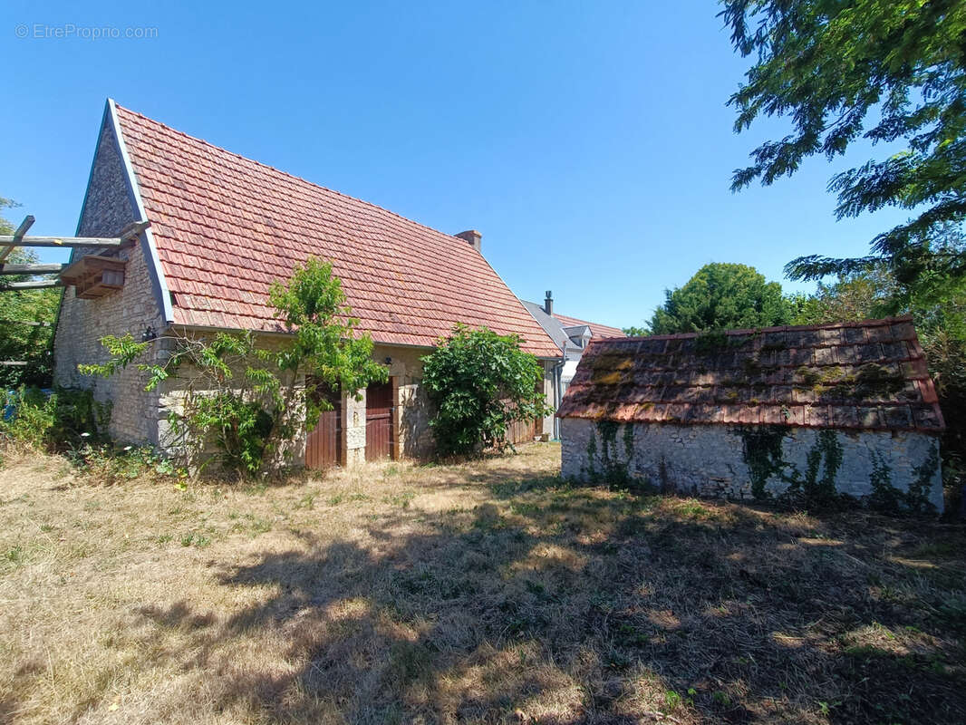 Maison à SANCERGUES