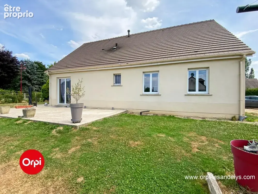 Maison à CHARLEVAL
