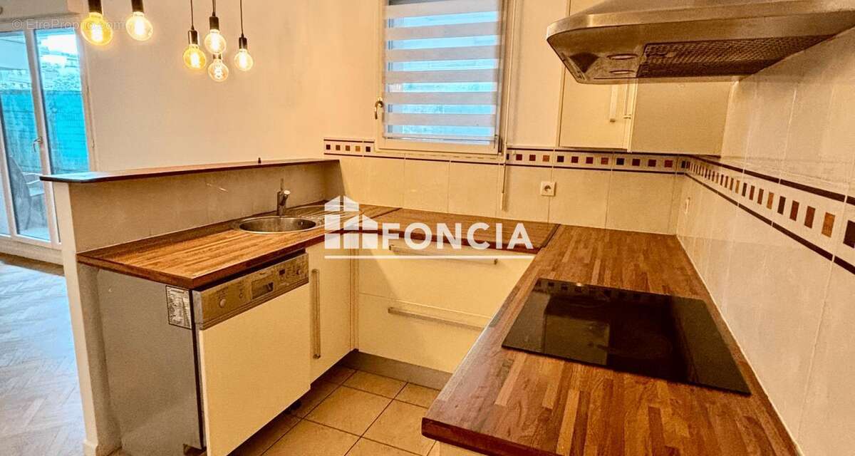 Appartement à ASNIERES-SUR-SEINE