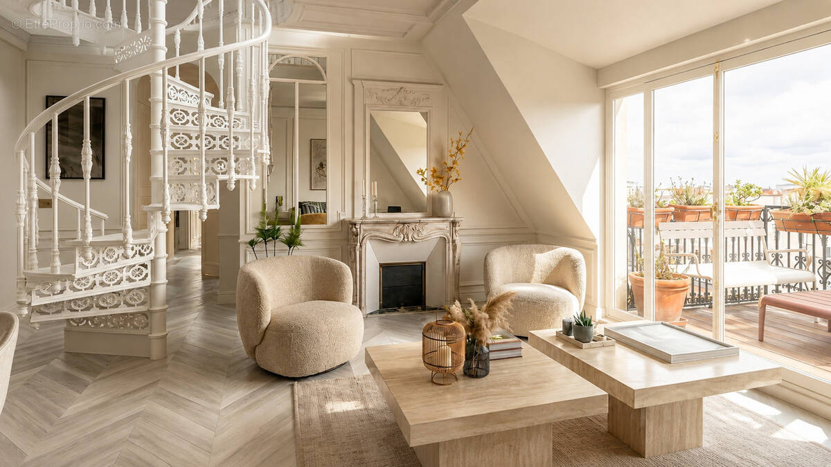 Appartement à PARIS-7E