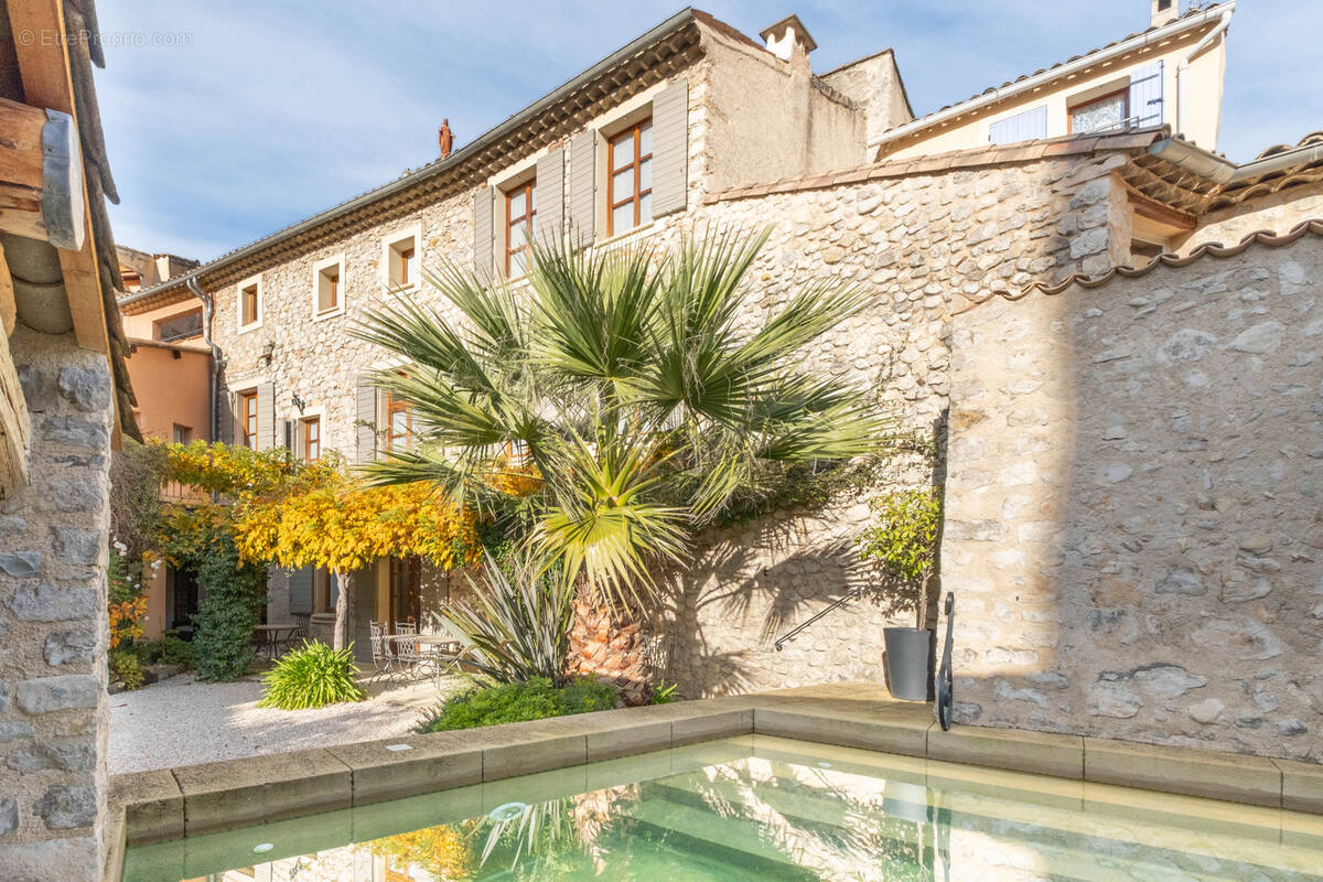 Maison à BUIS-LES-BARONNIES
