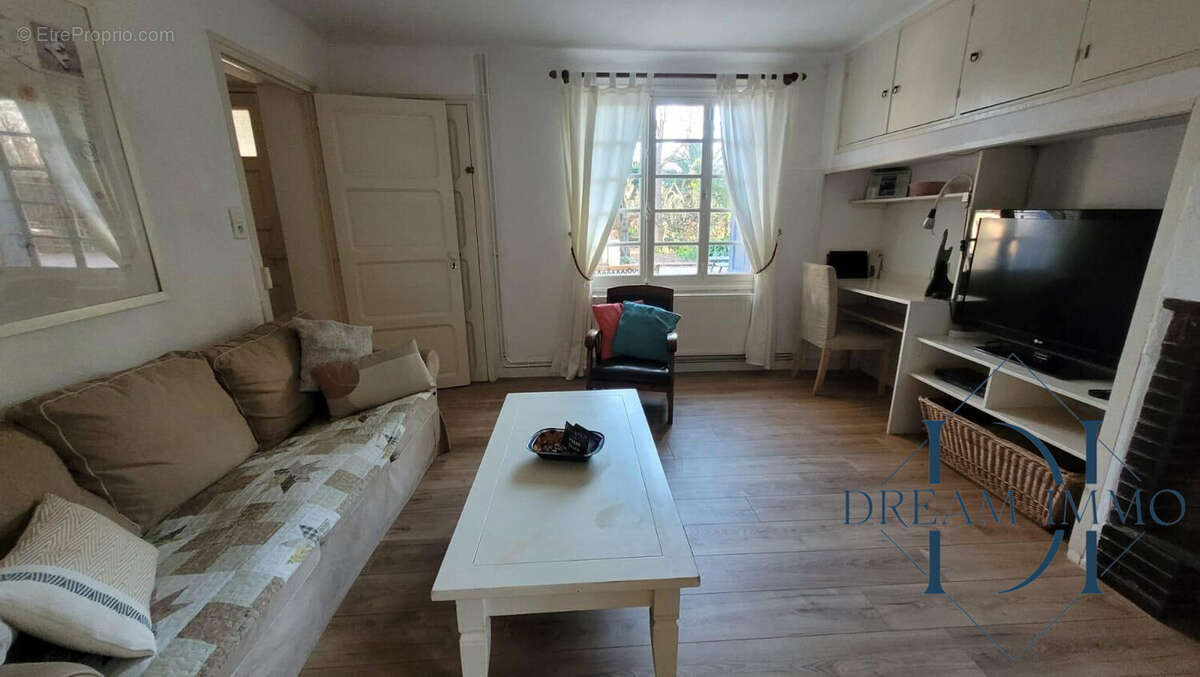 Maison à VILLELONGUE-DE-LA-SALANQUE