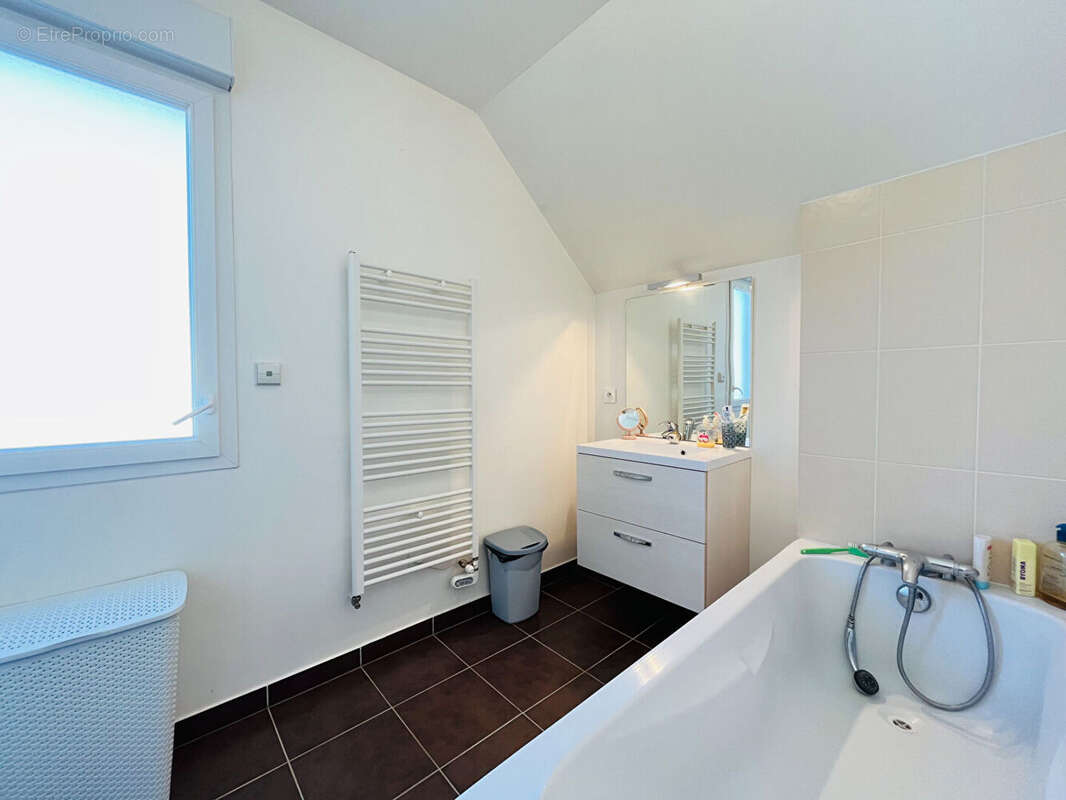 Maison à SAINT-DENIS-EN-VAL