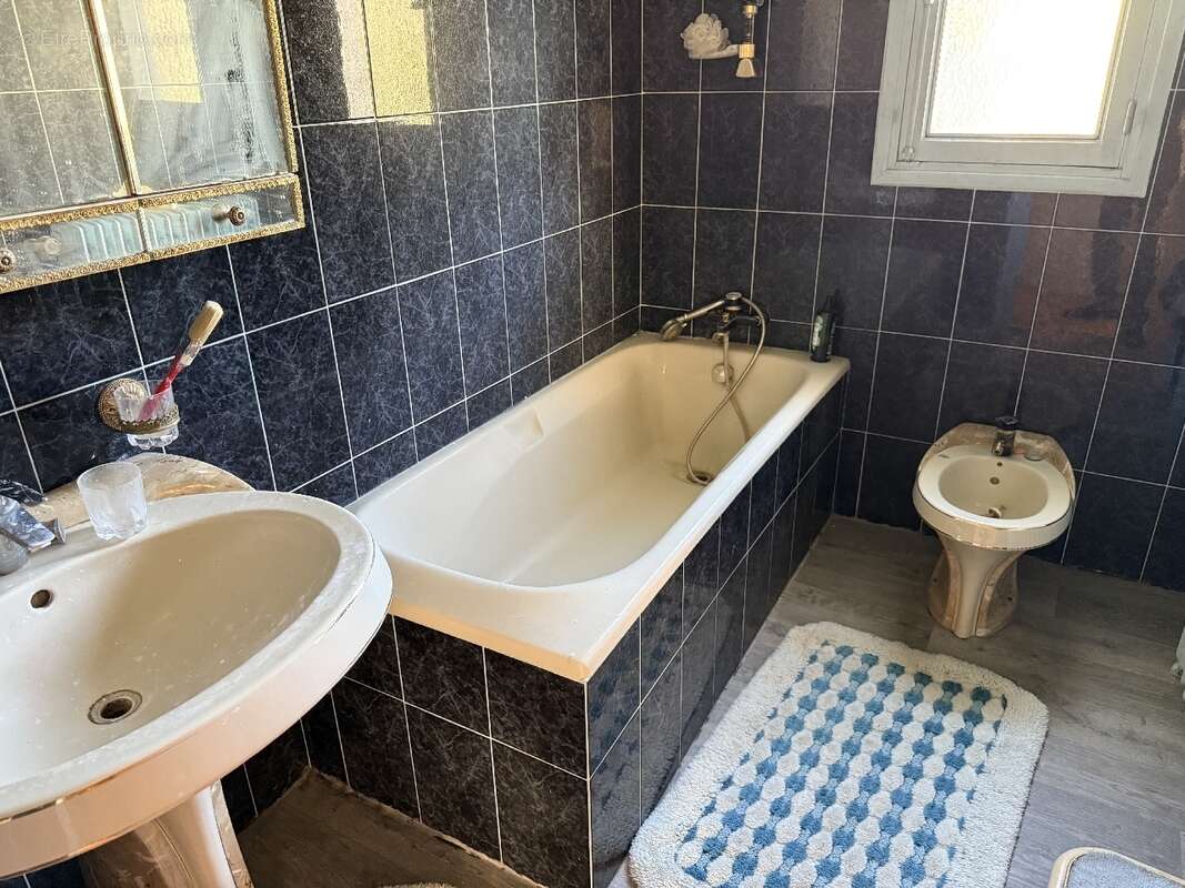 Maison à CHAMPIGNY-SUR-MARNE