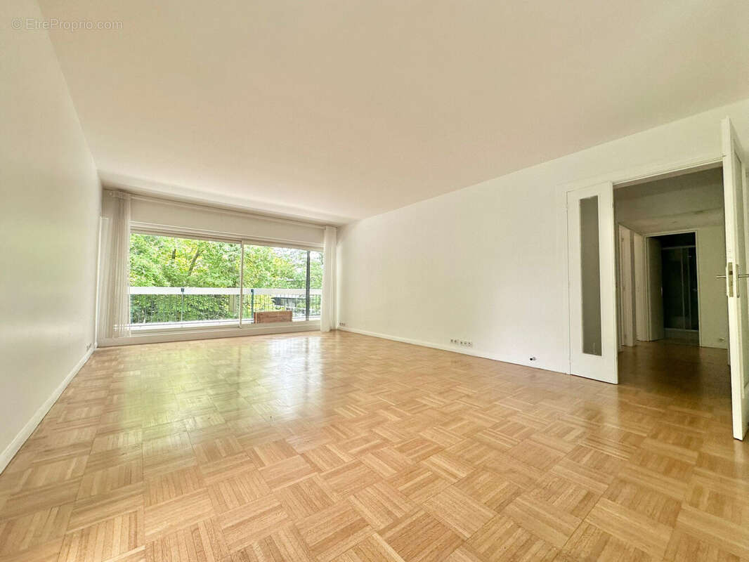 Appartement à LE CHESNAY