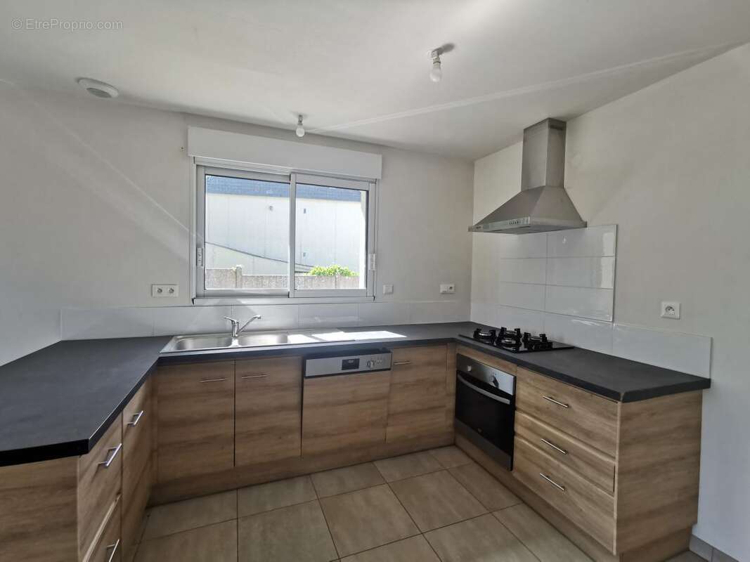 Maison 80 m² à Begard  - photo 6