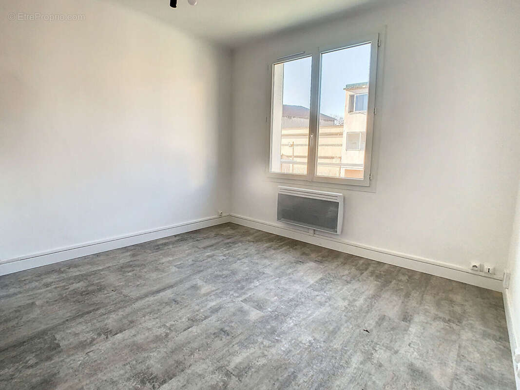 Appartement à MARSEILLE-14E